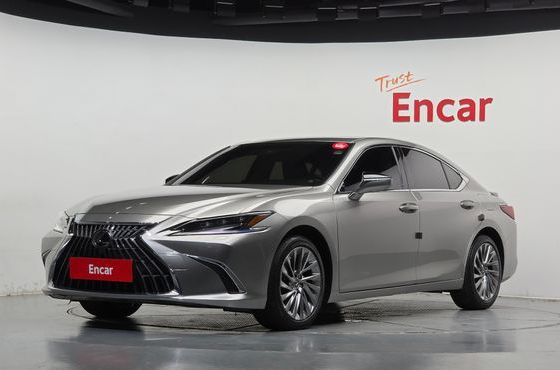 Lexus ES Executive — пробег 40 714 км — фото 1 из 5