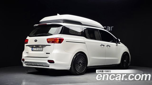 Kia Carnival 9-Seater Hi-Limousine Noblesse Special — пробег 173 016 км — фото 2 из 5