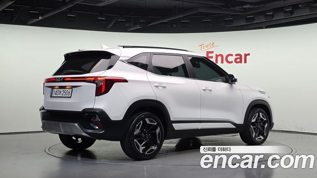 Kia Seltos из Кореи Encar
