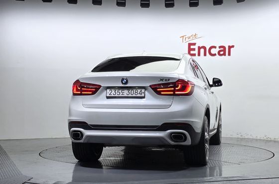 BMW X6 xDrive 30d — пробег 48 096 км — фото 4 из 5