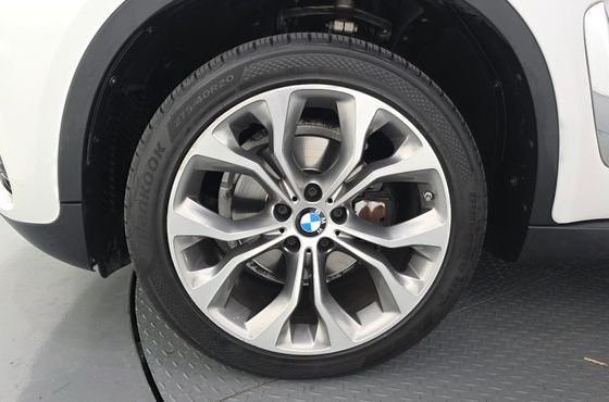 BMW X6 xDrive 30d — пробег 48 096 км — фото 5 из 5