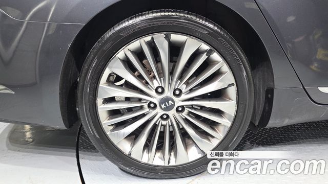 Kia K7 из Кореи Encar