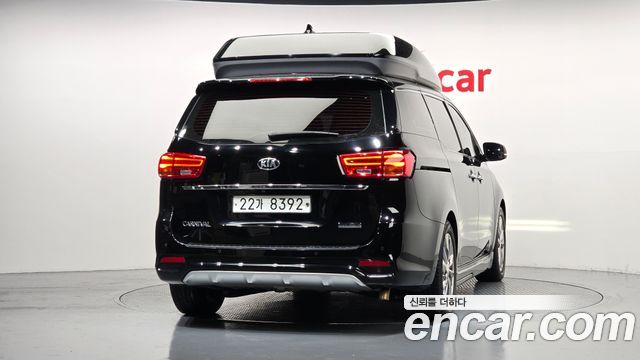 Kia Carnival из Кореи Encar