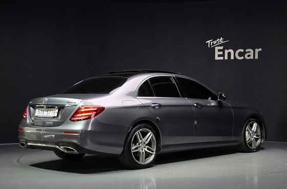Mercedes-Benz E-Class E300 4MATIC AMG Line — пробег 168 165 км — фото 2 из 5