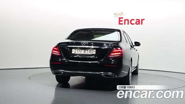 Mercedes-Benz E-Class E220d 4MATIC Exclusive — пробег 236 827 км — фото 4 из 5
