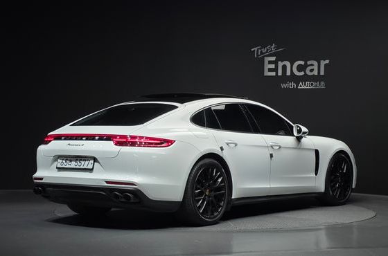 Porsche Panamera 3.0 AWD — пробег 122 082 км — фото 2 из 5
