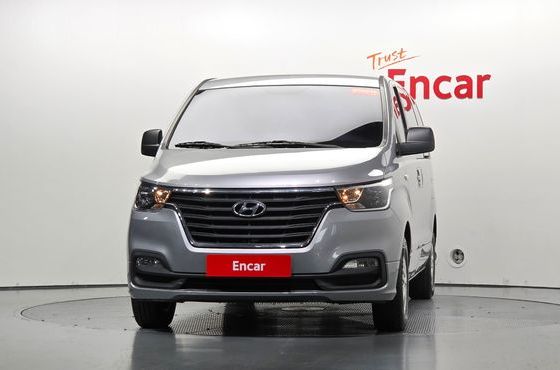 Hyundai Starex Van 3-Seater Smart — пробег 139 716 км — фото 3 из 5