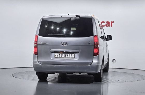 Hyundai Starex Wagon 12-Seater Smart — пробег 262 325 км — фото 4 из 5