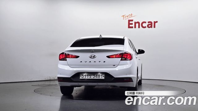 Hyundai AVANTE из Кореи Encar