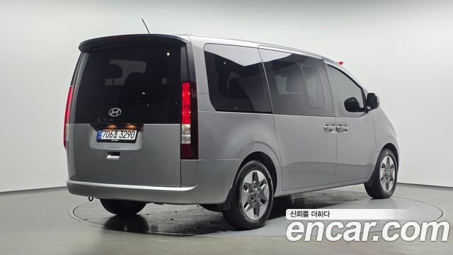 Hyundai Staria из Кореи Encar