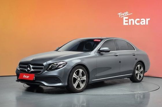 Mercedes-Benz E-Class E300 4MATIC Avnatgarde — пробег 81 259 км — фото 1 из 5