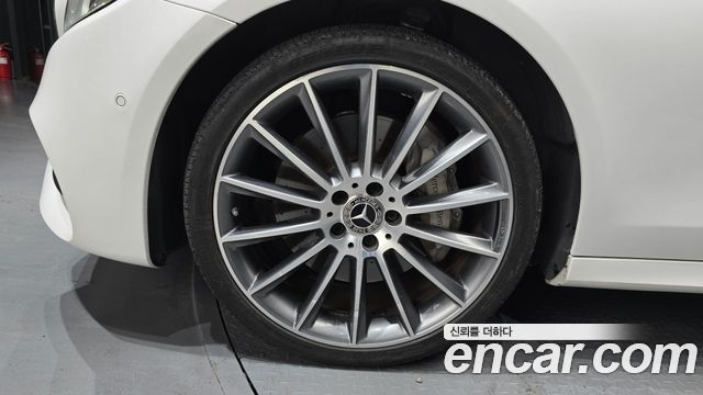 Mercedes-Benz E-Class E350 4MATIC AMG Line — пробег 68 165 км — фото 5 из 5