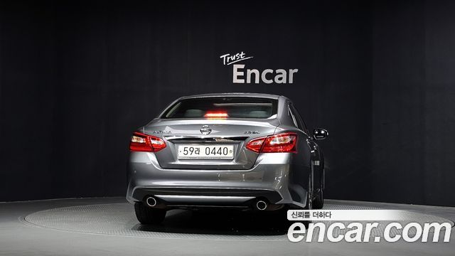 Nissan Altima из Кореи Encar