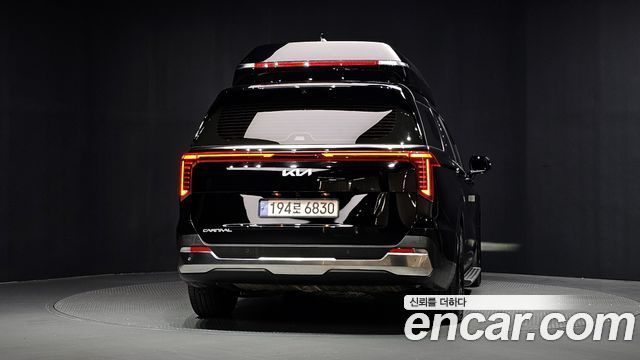 Kia Carnival Gasoline 9-Seater Hi Limousine Signature — пробег 27 184 км — фото 4 из 5