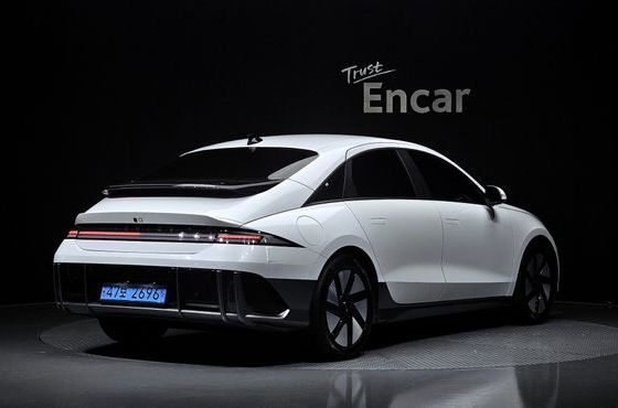 Hyundai Ioniq6 Standard E-Value+ — пробег 39 996 км — фото 2 из 5