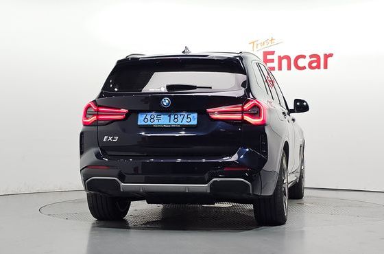 BMW iX3 M Sports — пробег 25 342 км — фото 4 из 5