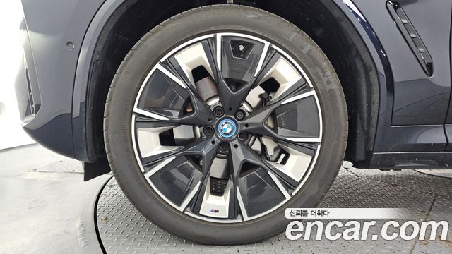BMW iX3 M Sports — пробег 25 342 км — фото 5 из 5