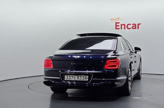 Bentley Flying Spur 4.0 — пробег 86 409 км — фото 4 из 5