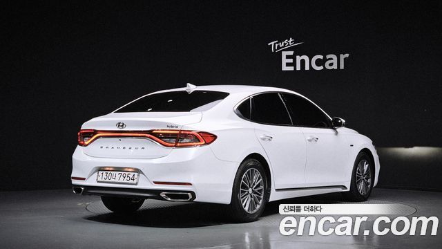 Hyundai Grandeur из Кореи Encar