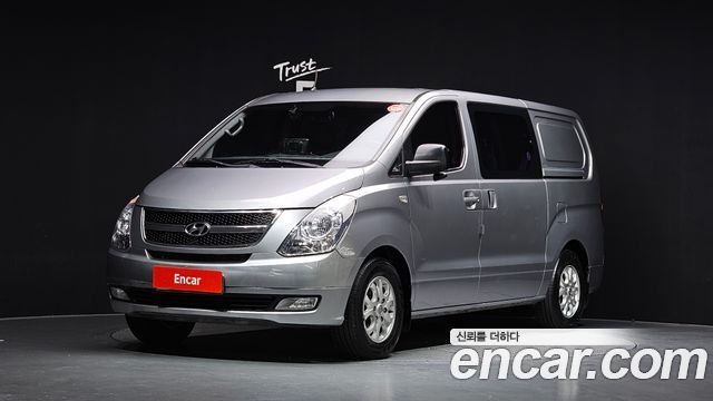 Hyundai Starex 5-Seater VAN CVX Luxury — пробег 174 581 км — фото 1 из 5