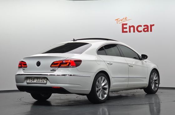 Volkswagen CC 2.0 TSI — пробег 92 343 км — фото 2 из 5