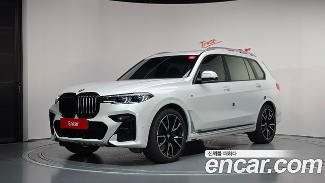 BMW X7 xDrive 30d M Sport 6 STR — пробег 75 571 км — фото 1 из 5