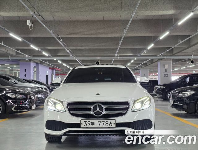 Mercedes-Benz E-Class из Кореи Encar