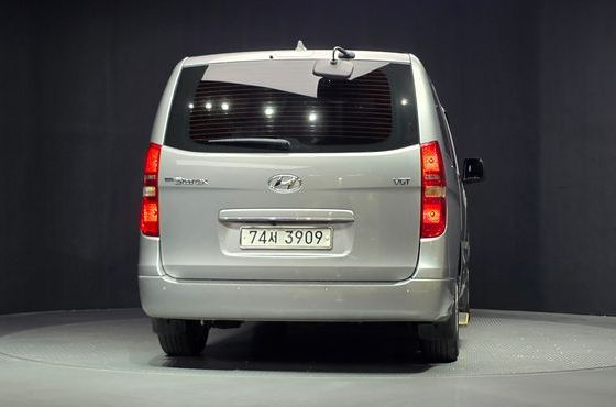Hyundai Starex Wagon 11-Seater Smart — пробег 145 750 км — фото 4 из 5