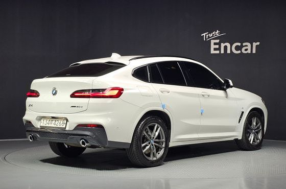 BMW X4 xDrive20d M Sport — пробег 95 898 км — фото 2 из 5