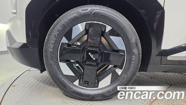 Kia EV5 из Кореи Encar