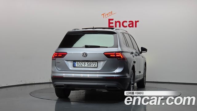 Volkswagen Tiguan 2.0 TDI Prestige — пробег 177 916 км — фото 4 из 5