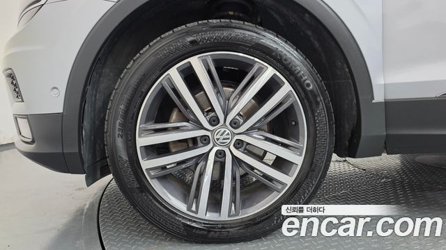 Volkswagen Tiguan 2.0 TDI Prestige — пробег 177 916 км — фото 5 из 5