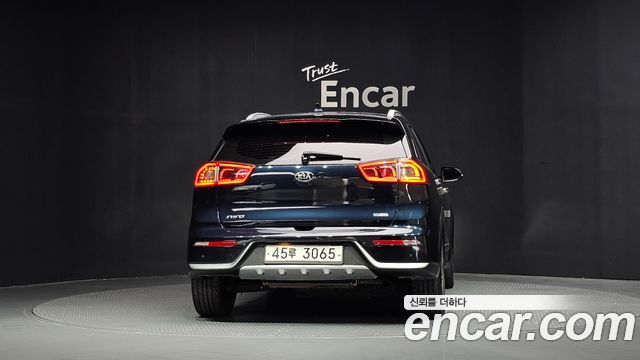 Kia Niro из Кореи Encar