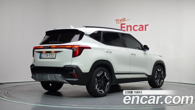 Kia Seltos из Кореи Encar