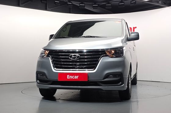 Hyundai Starex Van 3-Seater Smart — пробег 57 309 км — фото 3 из 5