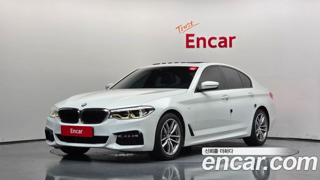 BMW 5-Series 520d M Sport Package Plus — пробег 90 970 км — фото 1 из 5