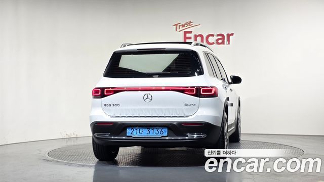 Mercedes-Benz EQB из Кореи Encar
