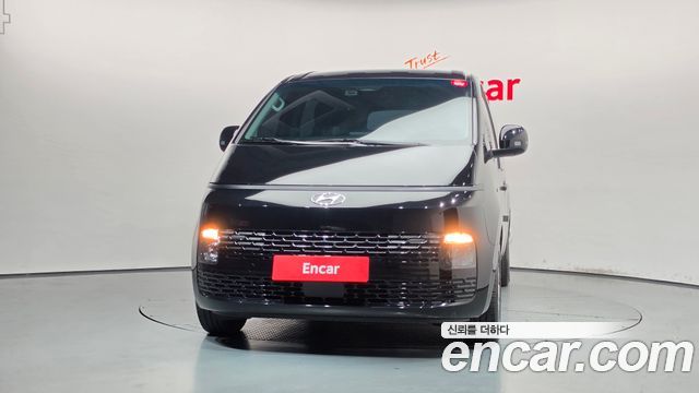 Hyundai Staria L3.5 Tourer 11-Seater Modern — пробег 31 268 км — фото 3 из 5
