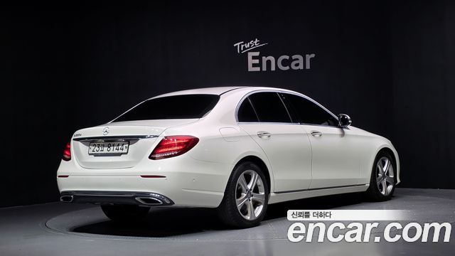 Mercedes-Benz E-Class E220d Avantgarde — пробег 161 368 км — фото 2 из 5