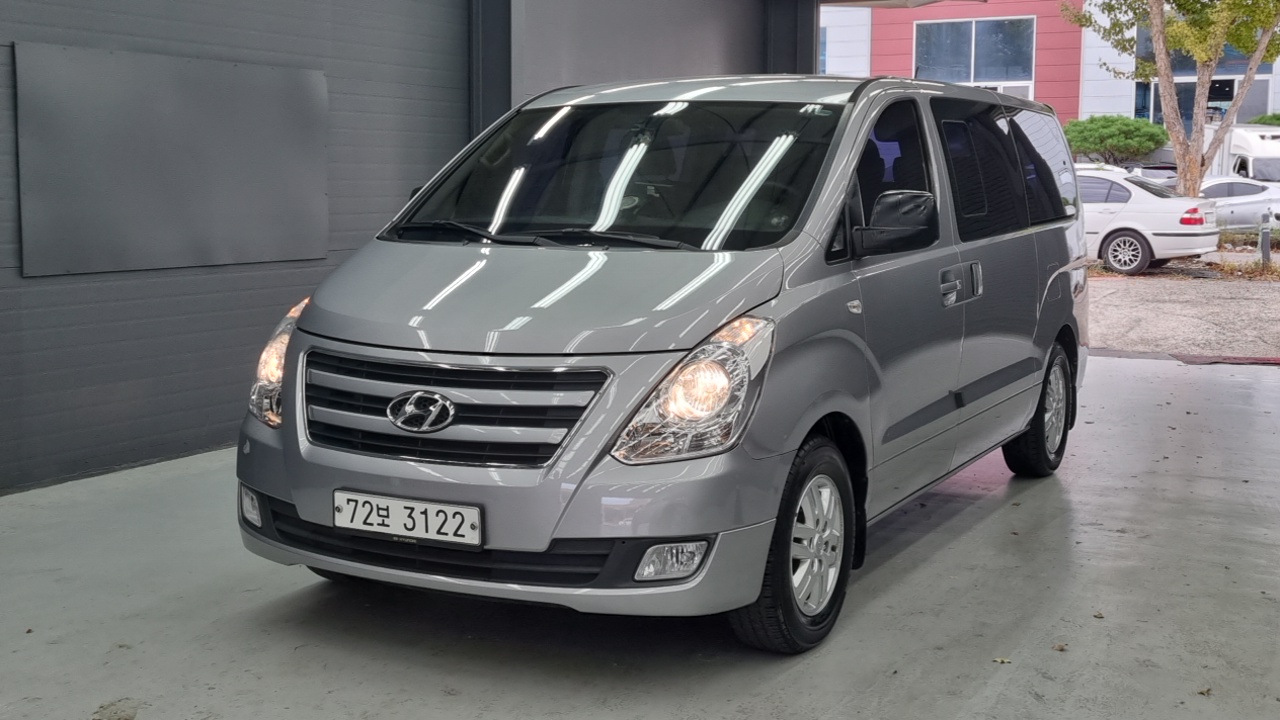 Hyundai Starex 12-Seater Wagon Modern — пробег 95 088 км — фото 1 из 5