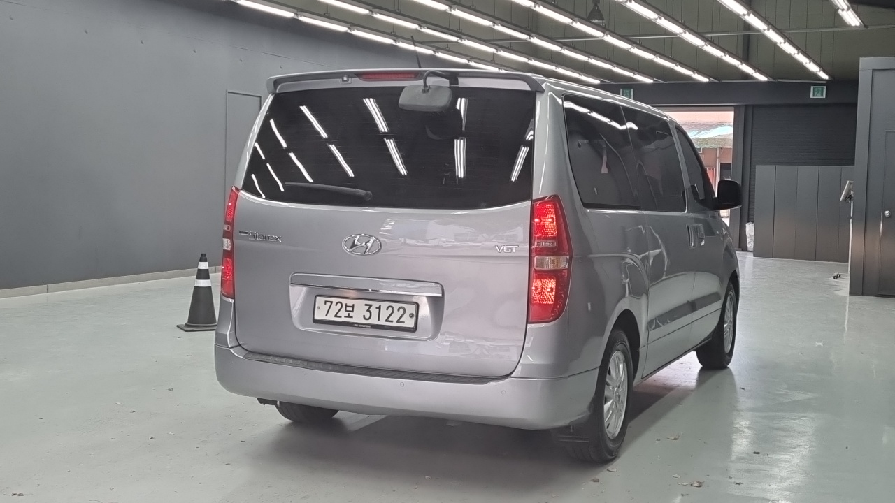 Hyundai Starex 12-Seater Wagon Modern — пробег 95 088 км — фото 2 из 5