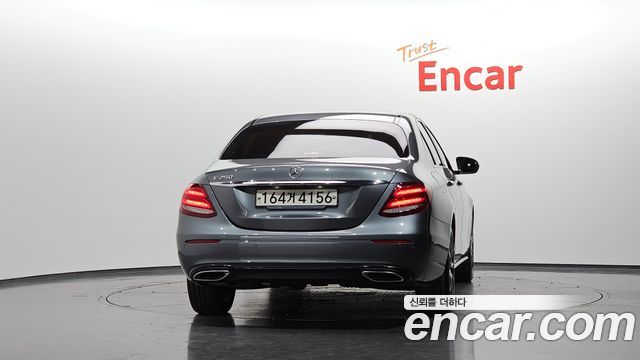 Mercedes-Benz E-Class E250 Avantgarde — пробег 112 438 км — фото 4 из 5