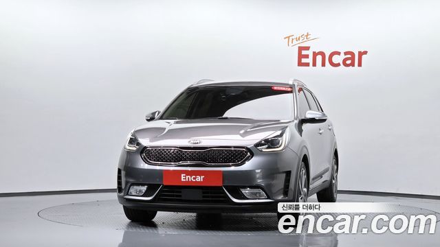Kia Niro Noblesse — пробег 80 483 км — фото 3 из 5