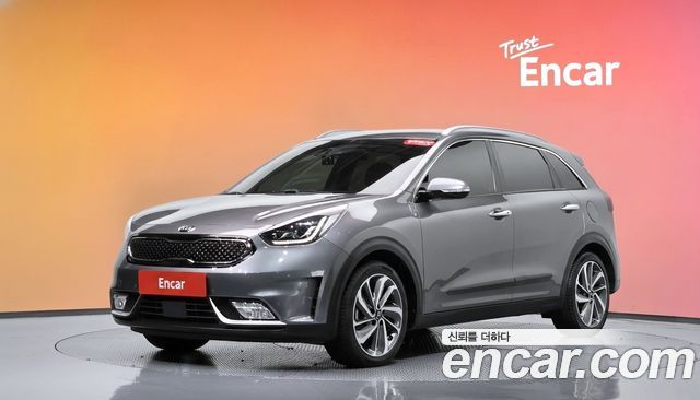 Kia Niro Noblesse — пробег 80 483 км — фото 1 из 5
