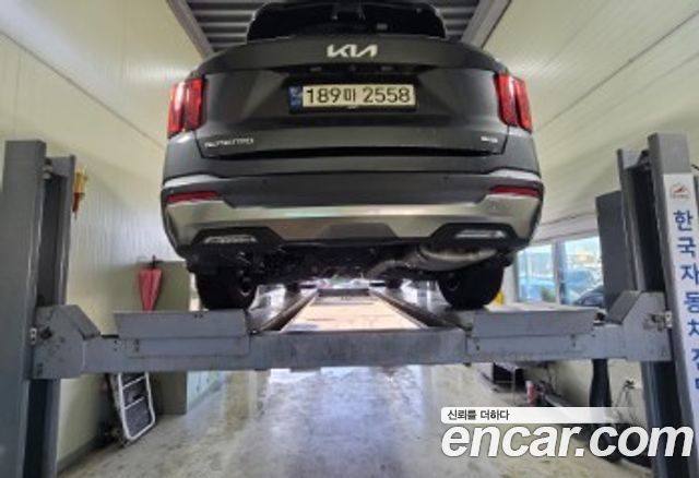 Kia Sorento HEV 1.6 2WD Signature — пробег 26 977 км — фото 2 из 2