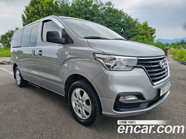 Hyundai Starex 4WD Wagon 11-Seater Modern — пробег 54 709 км — фото 1 из 5