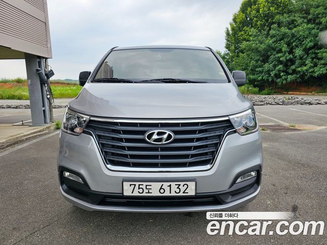 Hyundai Starex 4WD Wagon 11-Seater Modern — пробег 54 709 км — фото 2 из 5