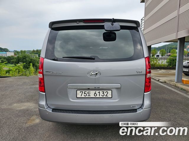 Hyundai Starex 4WD Wagon 11-Seater Modern — пробег 54 709 км — фото 4 из 5