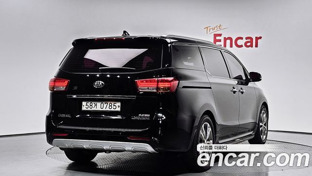 Kia Carnival Gasoline 7-seater Limousine President — пробег 115 483 км — фото 2 из 5