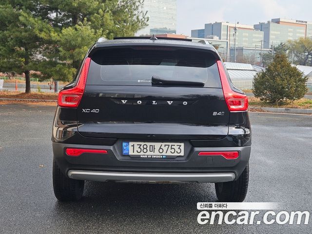 Volvo XC40 B4 Inscription — пробег 39 703 км — фото 4 из 5
